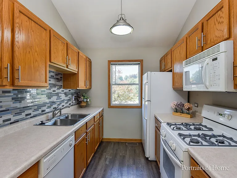 1309 Duke Dr — Photo 6