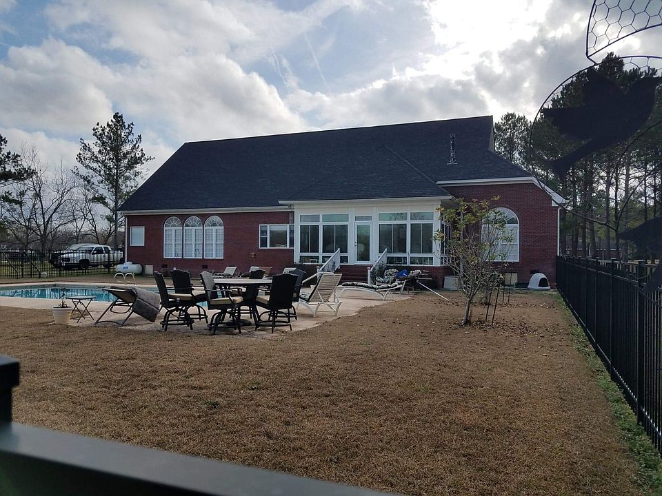 1st image of 213 Bright Water Dr