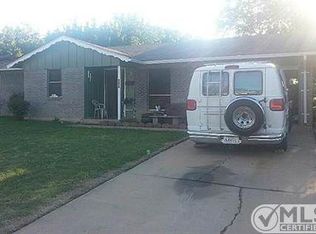 630 University Pl, Lewisville, TX 75067