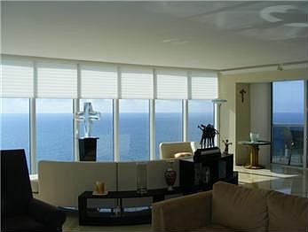 4th image of 18911 Collins Ave APT 3401