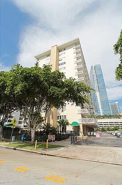 1st image of 1430 Brickell Bay Dr APT 402