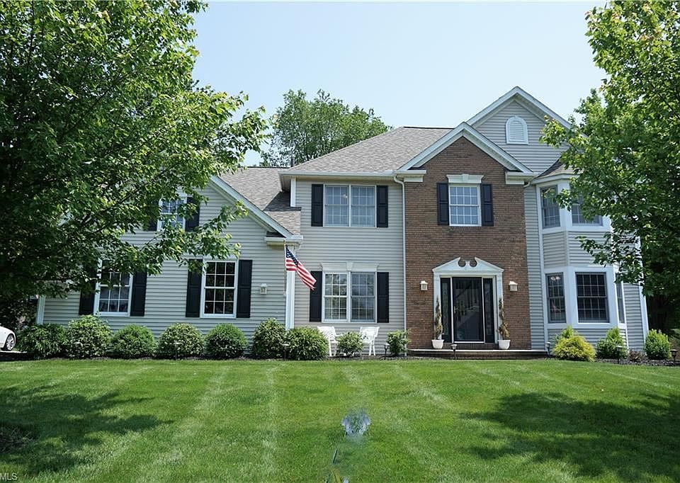 1st image of 8835 Chaucer Blvd
