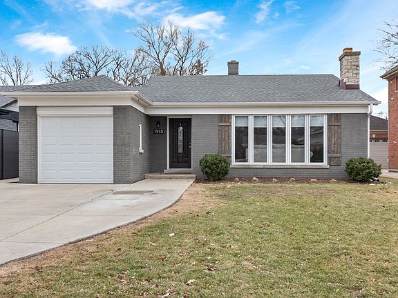 2nd image of 1915 Glenview Ave