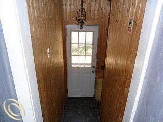 4th image of 22435 Louise St