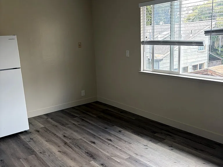 318 Chestnut St #5 — Photo 64