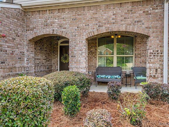 3rd image of 9242 Ashford Park Ct