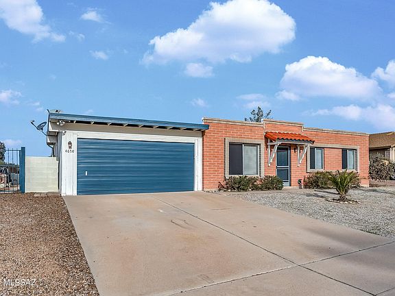 3rd image of 4670 W Wild Horse Dr