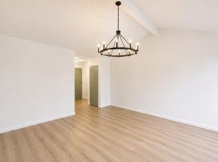 9511 Bollingbrook Dr, Houston, TX 77083
