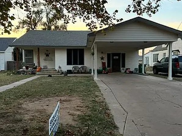 209 N 6th St, Medford, OK 73759