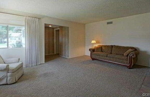 5th image of 10106 Landseer St