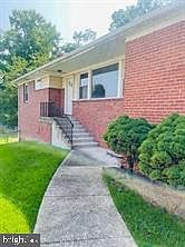 3rd image of 3522 26th Ave