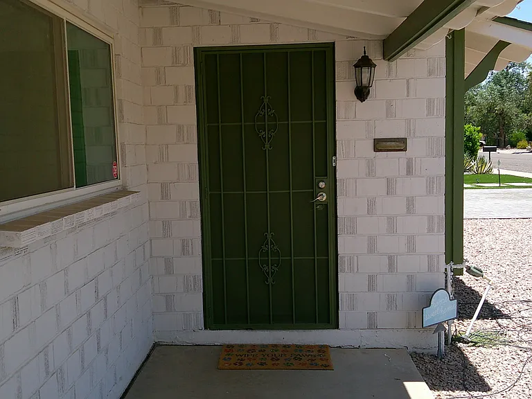 8608 E Highland Ave — Photo 3