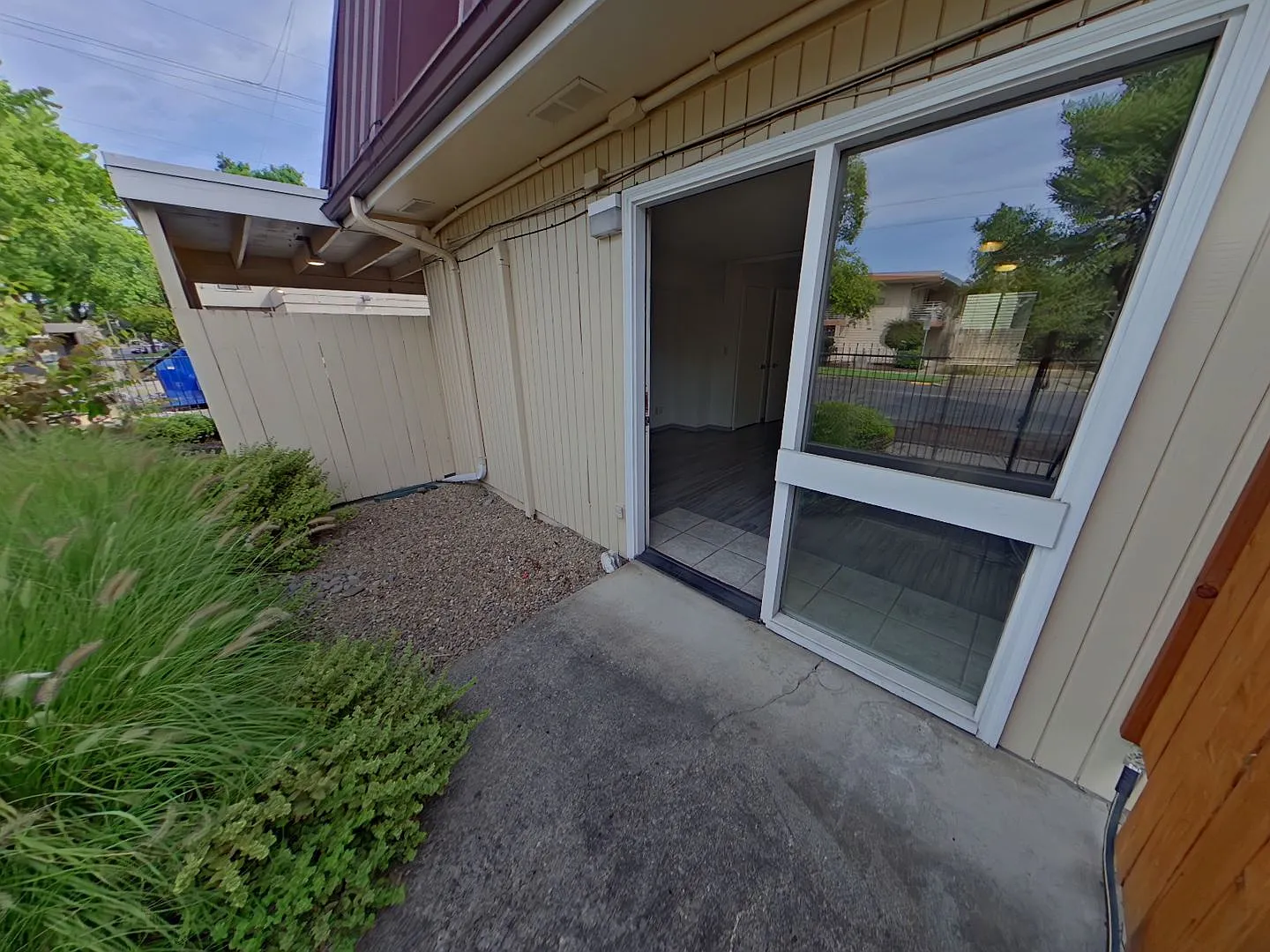 1695 Patterson Street — Photo 4