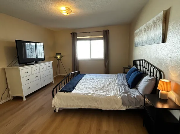 632 Ortiz Dr NE, Albuquerque, NM 87108