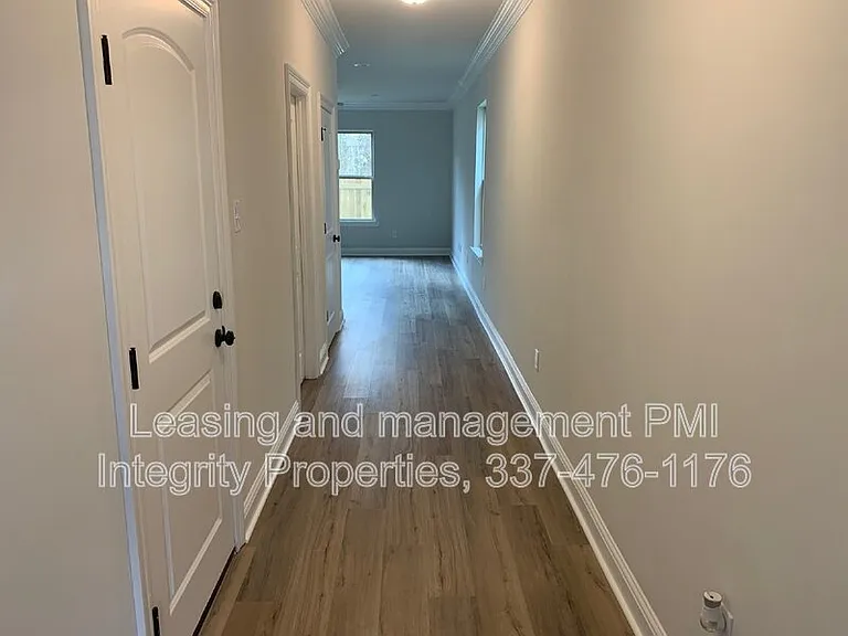7832 Pisa Dr — Photo 2