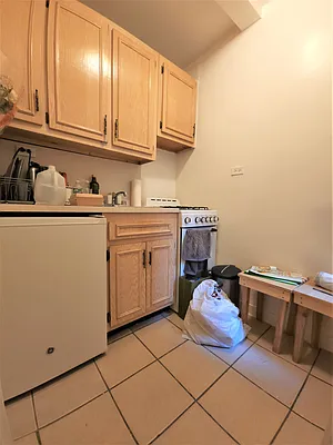 Rented by Green Home NY Realty LLC | media 9