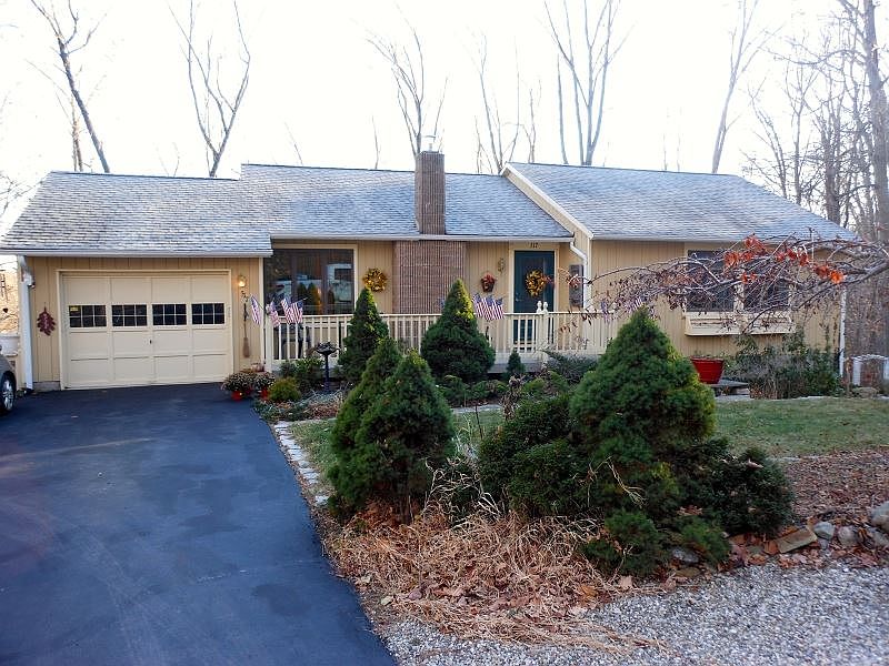 1st image of 517 Retreat Dr