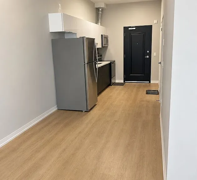 140 Simcoe St #209 — Photo 1
