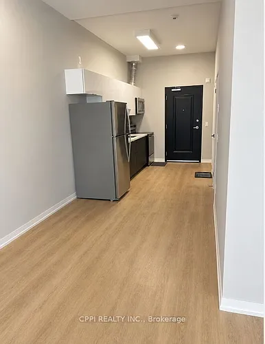 140 Simcoe St #209 Photo 1