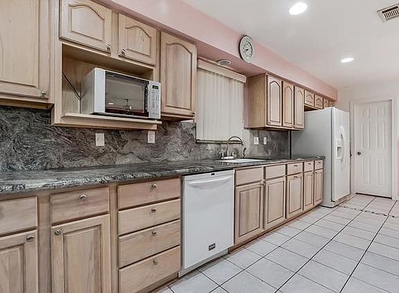 5th image of 5511 Paris Ave