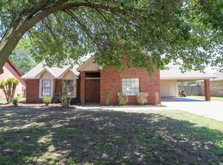616 Honeysuckle Ln, Trumann, AR 72472