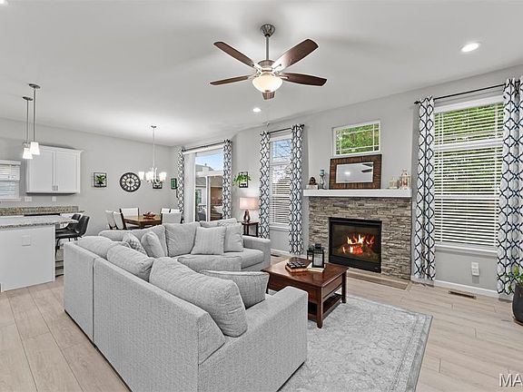 5th image of 415 Knothole Ln