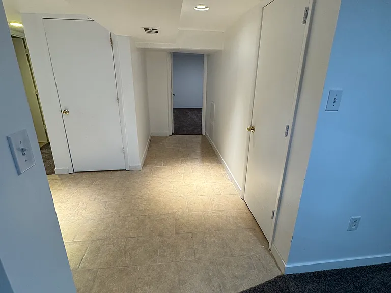 827 Meadow Rd — Photo 13