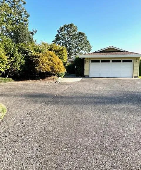 8728 Frances Folsom St SW — Photo 2