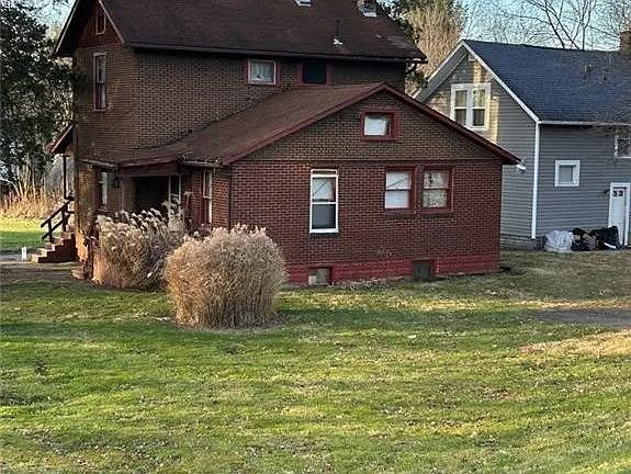 2nd image of 780 Lawton St SE
