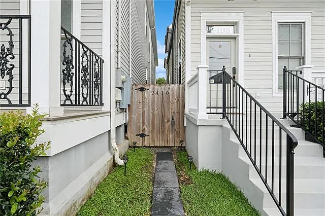 2410 Valence St #2410
