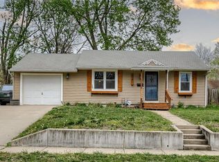 516 N Chestnut St, Olathe, KS 66061