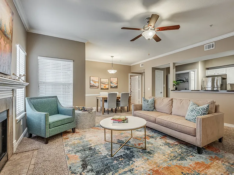 Creighton - 2 Bed / 2 Bath - 1,132 Sq.Ft.
