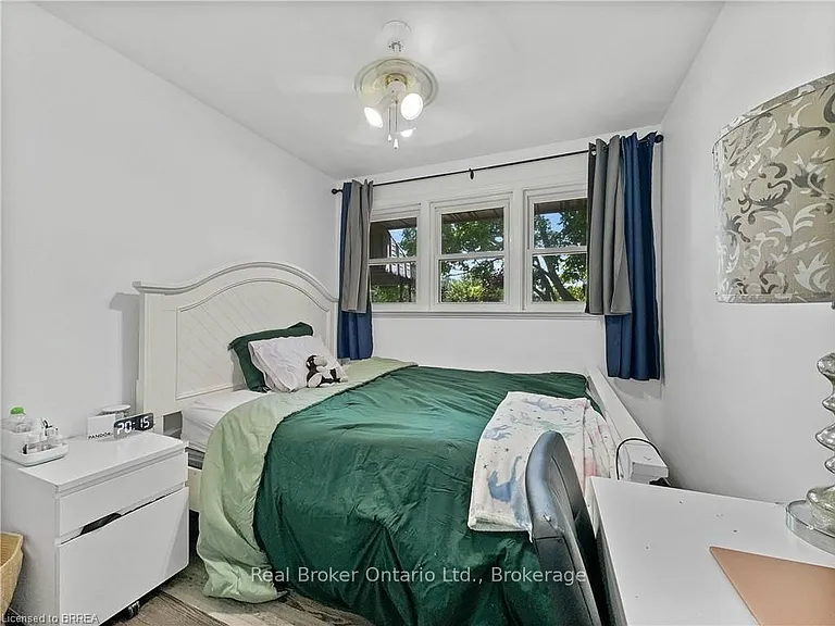 3 Westview Ave — Photo 20