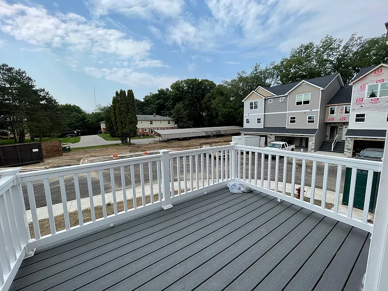 1738 Chief Okemos Cir — Photo 31