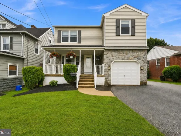 107 Milmont Ave, Milmont Park, PA 19033