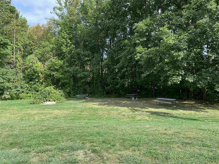 383 Huse Rd #9 — Photo 34