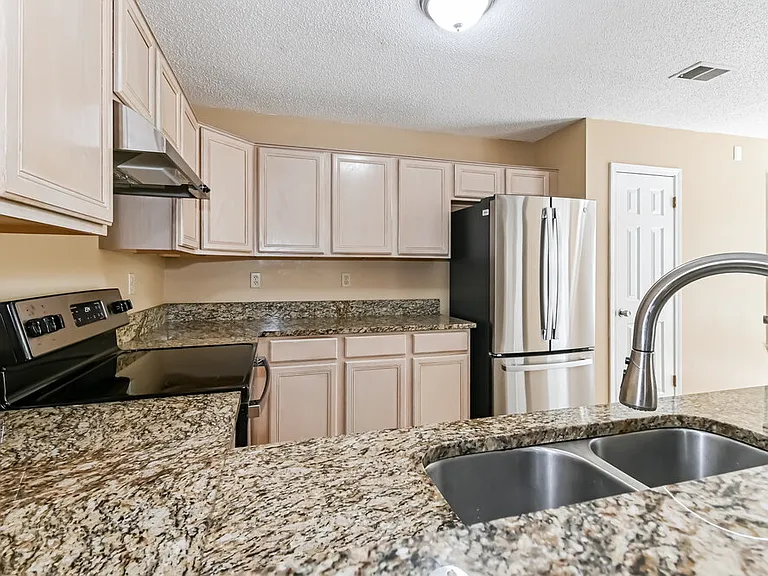 994 Painted Desert Ln — Photo 6