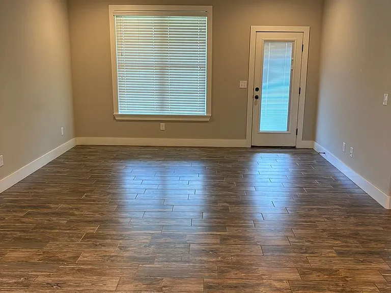 1801 & 1803 SW Stonegrove Rd — Photo 13