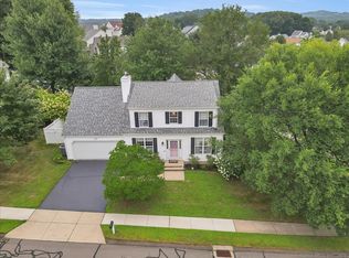 20 Benjamin Ln, Middletown, CT 06457