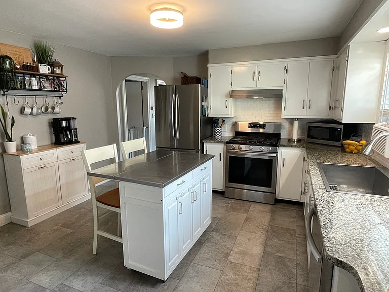 140 Fort St #1 — Photo 3