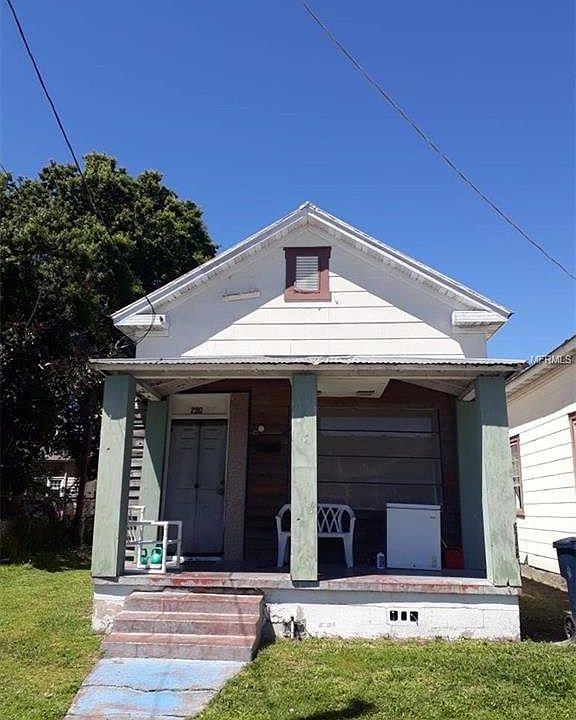 1st image of 2202 Corrine St
