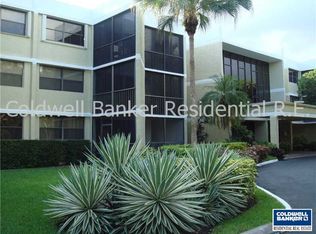 16251 Golf Club Rd APT 104, Weston, FL 33326