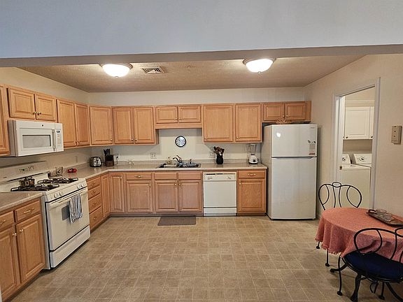 4th image of 16 James Street #107