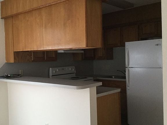 2nd image of 4101 N 24th Ln APT 5