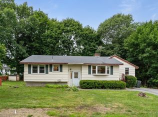57 Tanglewood Dr, Dracut, MA 01826