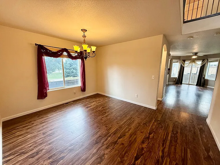 2045 Prairie Hill Dr — Photo 8
