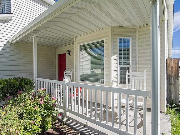 2nd image of 20302 Colebrook Ave