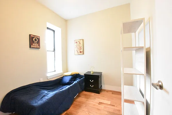 Rented by Clove Realty LLC | media 7