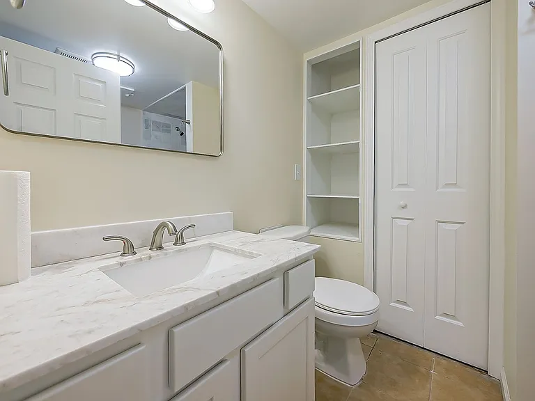 8701 Brookville Rd — Photo 28
