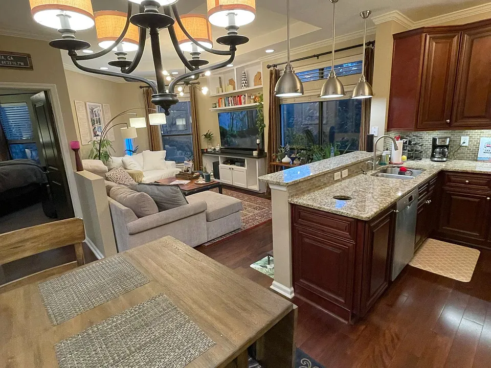 821 Ralph McGill Blvd NE #3341